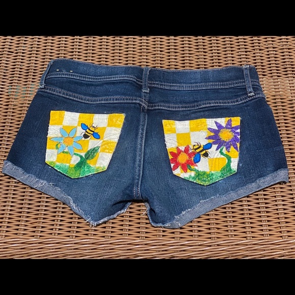 hollister customized shorts! - Picture 3 of 6